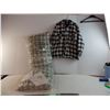 Image 1 : Double pillow (with 2 pillow cases) + Flannel Jacket (M)