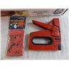 Image 3 : Heavy duty stapler + gloves + misc