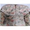 Image 5 : *wicker loveseat - 5 feet wide, 32" deep
