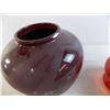 Image 3 : Oil Lamp (no shade) + maroon vase (chipped)