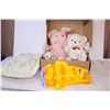 Image 1 : Box with stuffed Animals