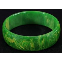 Bakelite Green Marbleized Bracelet.