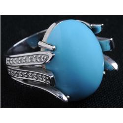 18K White Gold Ring with Blue Turquoise Stone.