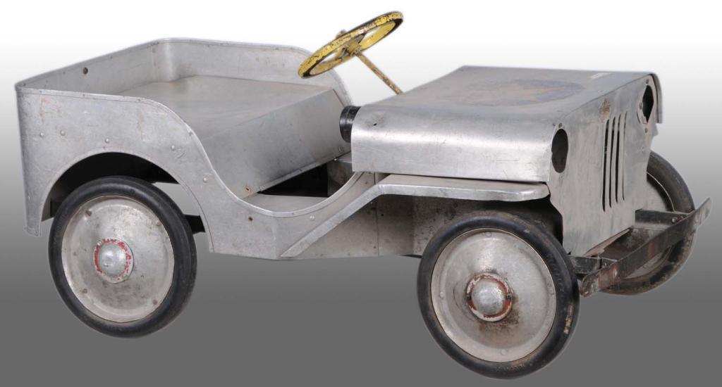 Aluminum Steel Military Jeep Pedal Car.