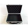 Image 2 : Protective carry case with foam padding - 11"x7" inside