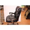 Image 4 : *Black office Chair