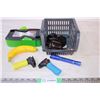 Image 1 : plastic basket with misc items