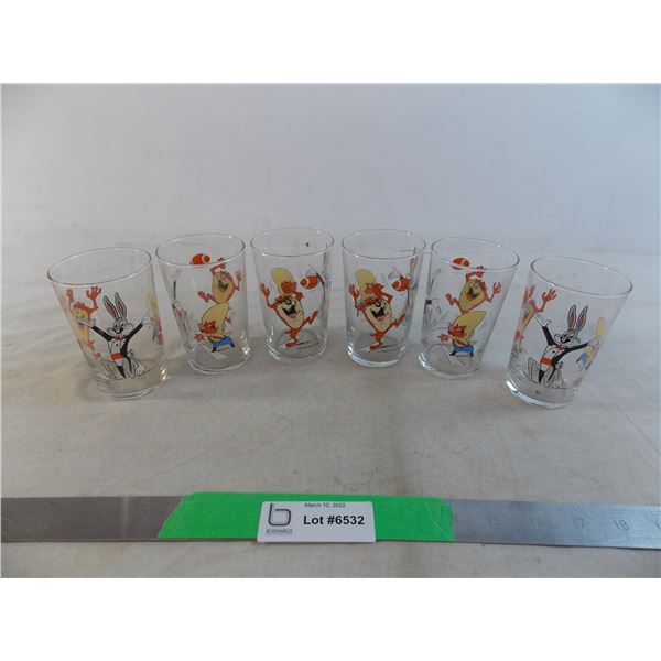 (6) Looney Tunes juice cups