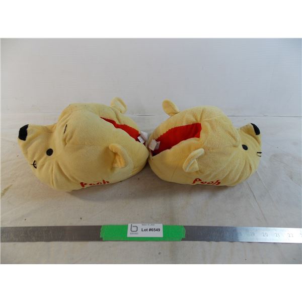 Winnie the Pooh Slippers, size 7-8