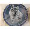 Image 2 : Wolf + Bird - gold rimmed collector plates