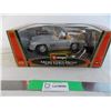 Image 1 : Mercedes Benz 300 SL die-cast 1:18 model car - windsheild fallen out - loose in box