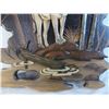 Image 3 : Wolf wooden hand-made wall hanger - 23x23