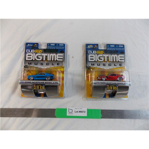 Bigtime Muscle - '70 Mustang Boss (Red) + '70 Mustang Boss (Blue)