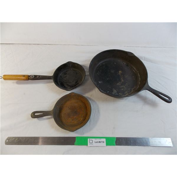 Cast Iron Frying Pans - 10.5" skillet + 2 minis