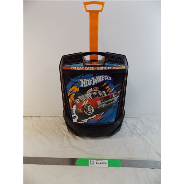 Hotwheels 100 car hardshell suitcase - 2014