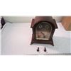 Image 5 : W&H sch s mantle clock chimes on hour + quarter hour - very good working condition - with key