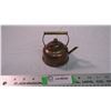 Image 1 : Mini english copper/brass kettle - base diameter is 3.75"