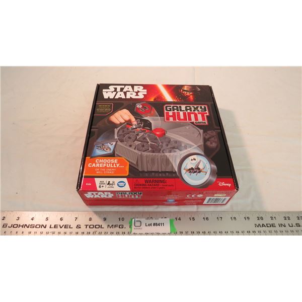 Star wars galaxy hunt game - box looks unopened