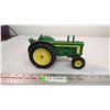 Image 1 : ERTL John Deere Diesel 820 Tractor 1:16 Die-cast
