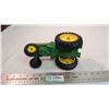 Image 4 : ERTL John Deere Diesel 820 Tractor 1:16 Die-cast