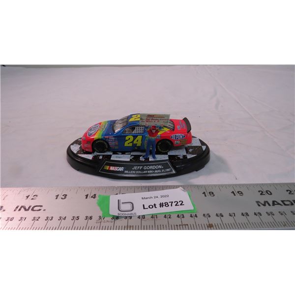 1998 Hasbro Jeff Gord nascar 6.5  long