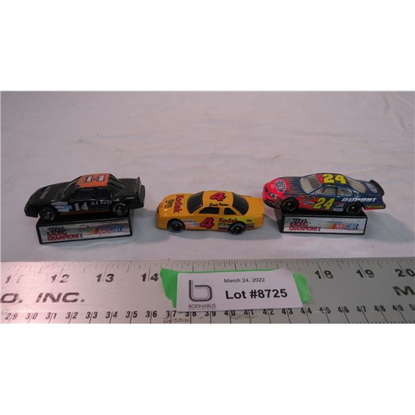 Die-cast Nascar cars with stands - 1989,91 - 2007