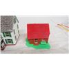 Image 3 : Sarah's Maine Home 1994 + plastic toy house