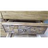 Image 5 : *Vintage wooden 9 drawer dresser - 19.5x72x31T
