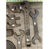 Image 2 : Antique wrenches - IHC, MH, hammer heads, cast lid