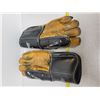 Image 2 : Vintage hockey gloves