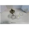 Image 4 : 1 Clear Glass Oil Lamp