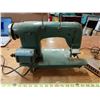 Image 4 : Vintage Coronado Sewing Machine Model M-80