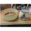 Image 1 : 2 Lamp Shades