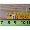 Image 3 : 5 Vintage Yardsticks