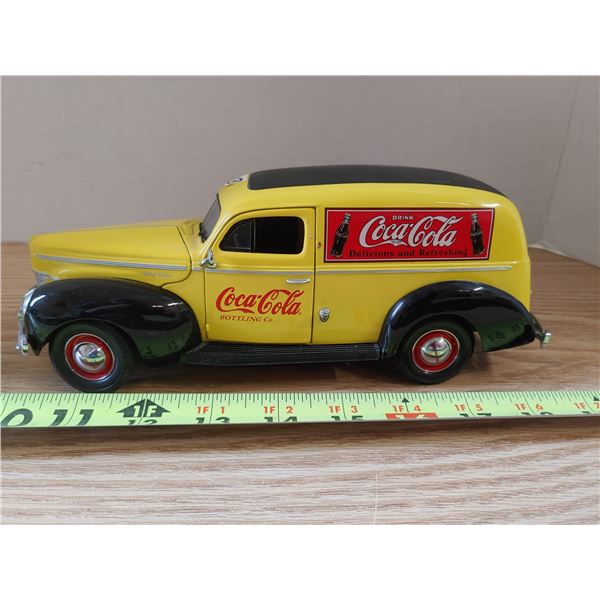 Coca Cola 1940 Ford Sedan Delivery 1:20 Diecast