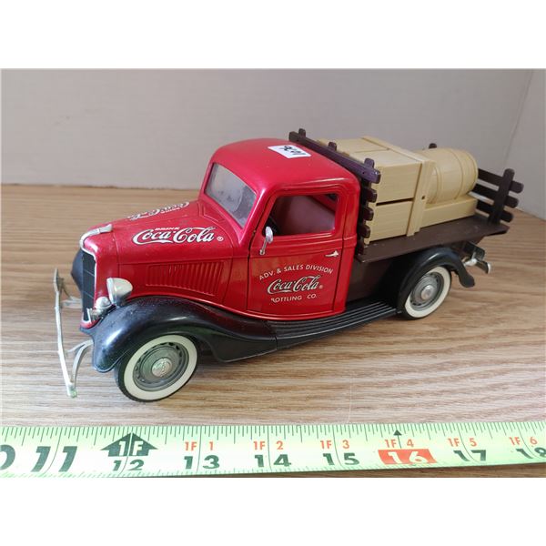 Coca Cola Truck Ford V8 Solido 1:18 Scale Diecast - Schmalz Auctions