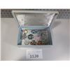 Image 1 : 1120- Costume broaches/blue box