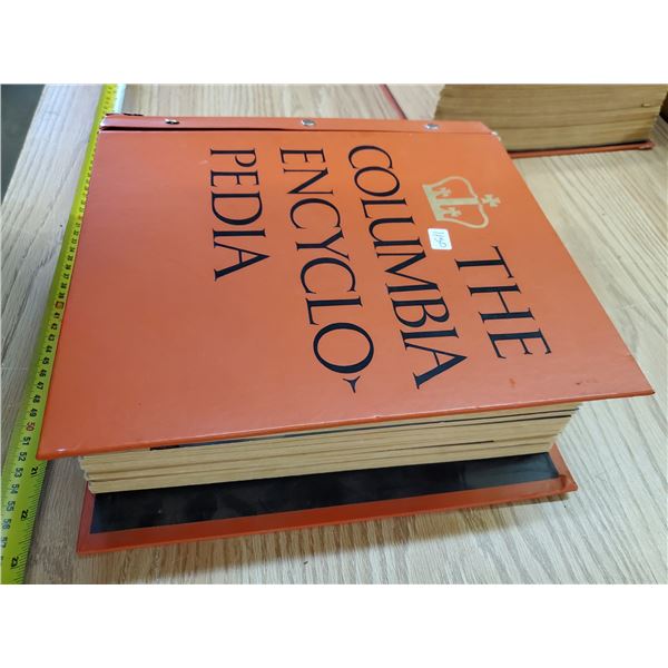 THE COLUMBIA ENCYCLOPEDIA 2387 PAGES