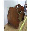 Image 2 : Vintage Wood Magazine Rack
