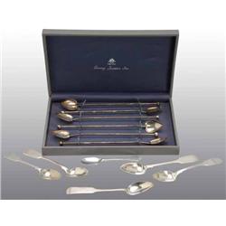 Lot of 12: Spoons.