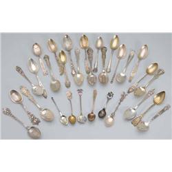Lot of 30: American Silver Spoons.
