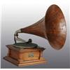 Image 1 : Victor V Phonograph with Horn.