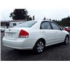 Image 8 : B2 --  2009 KIA SPECTRA LX, WHITE, 184,401 KMS DEC'S, 2 CLAIMS TOTAL $4490