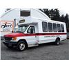 Image 1 : 0B --  2005 FORD ECONLINE E450 SUPER DUTY BUS, White, 350238 KM's  "NO RESERVE"