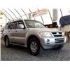 Image 8 : F5 --  2003 MITSUBISHI MONTERO LIMITED 4X4, Silver, 95,863 TMU KM's