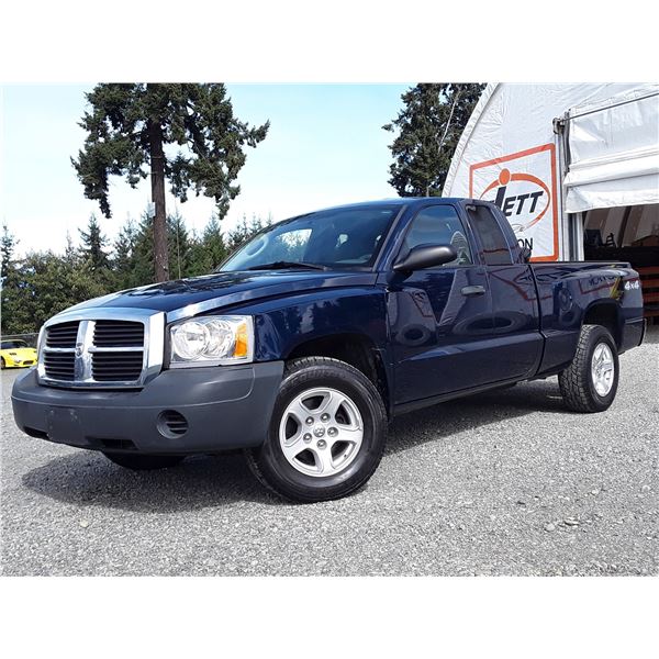 F6 --  2005 DODGE DAKOTA ST 4X4, Blue, 129827 KM's