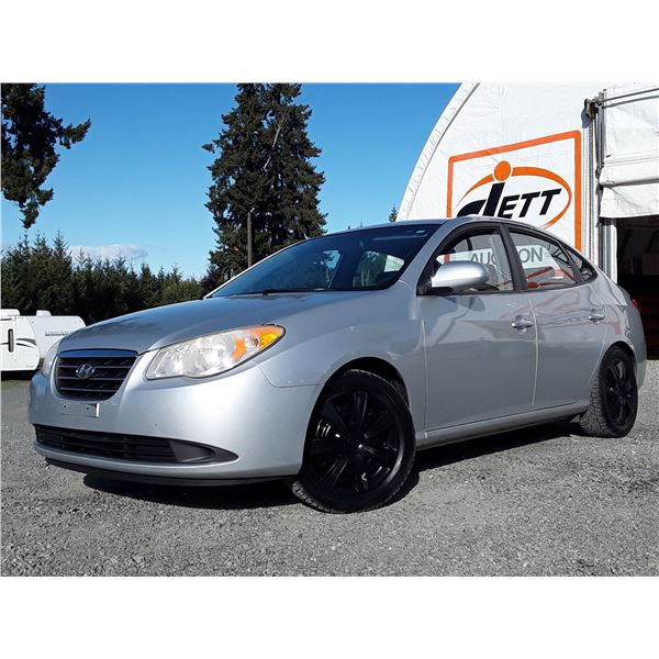 H5 --  2009 HYUNDAI ELANTRA , Silver, 266683 KM's