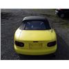 Image 12 : A10 --  1990 MAZDA MX-5 MIATA GIALLO EDITION CONVERTIBLE, Yellow, 80289 MILES