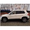 Image 8 : F3 --  2009 VW TIGUAN SE AWD, White, 169136 KM's