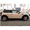 Image 10 : D5 --  2009 MINI COOPER, White, 193,236 Kms